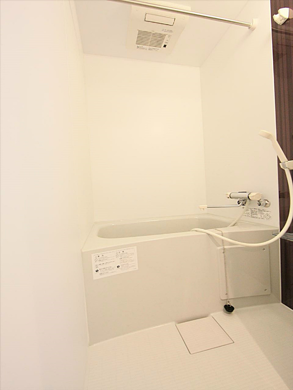 同施工会社画像バスルーム 浴室換気乾燥暖房機能付