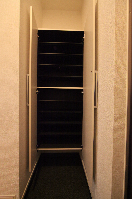 シューズボックス