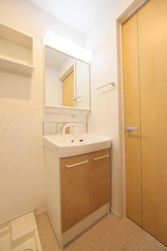 脱衣場・シャンプードレッサー