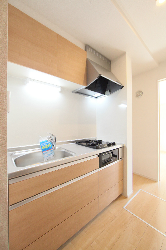 システムキッチン2口・グリル付き(キッチンの色は各部屋異なります)