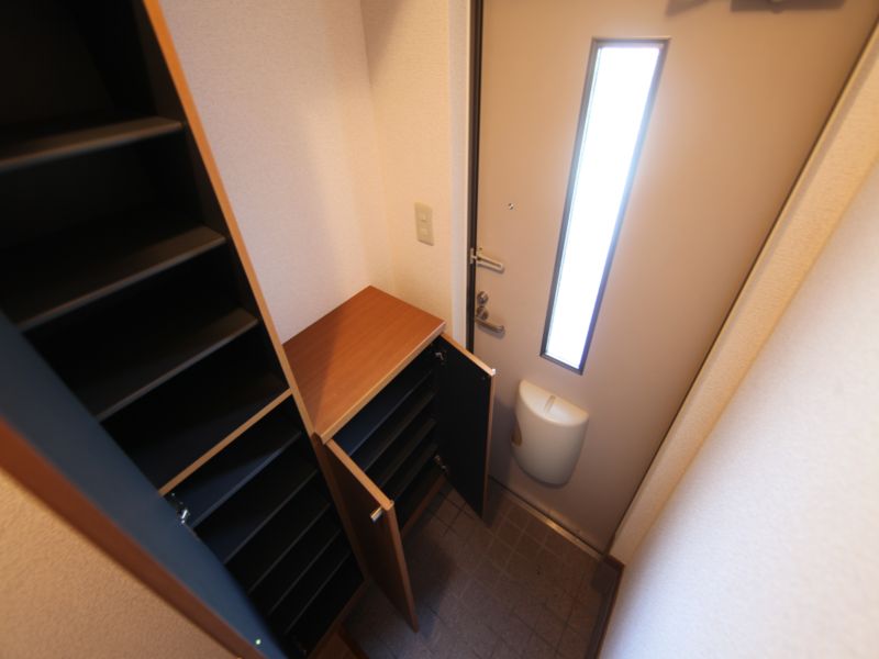 玄関 シューズボックス充実!