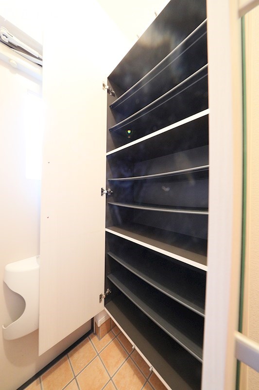 シューズボックス