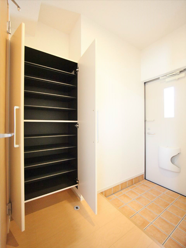 玄関 シューズボックス付