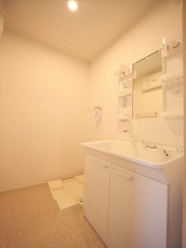 脱衣場 独立洗面台