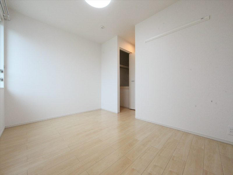 クローゼットあり シーリングライト付き