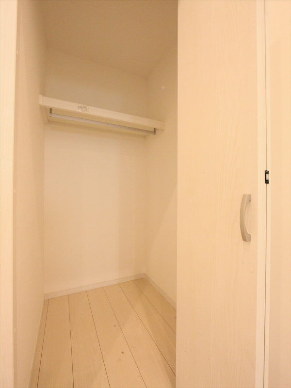 クローゼット 収納広々