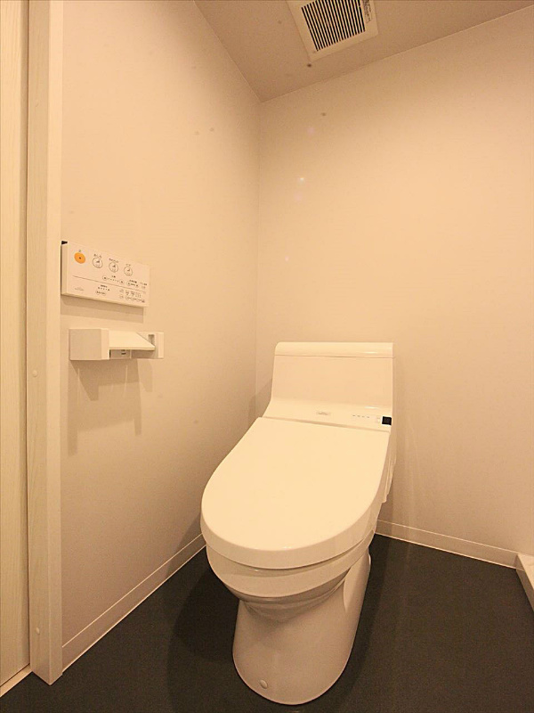 温水洗浄便座機能付