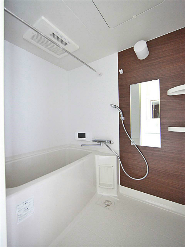 テレビ付きバスルーム