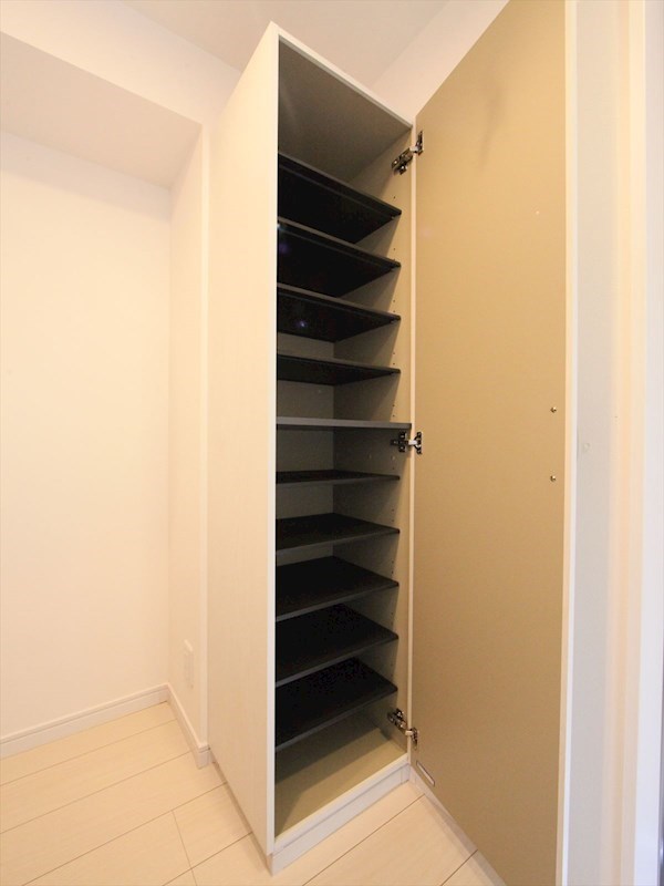 シューズボックス