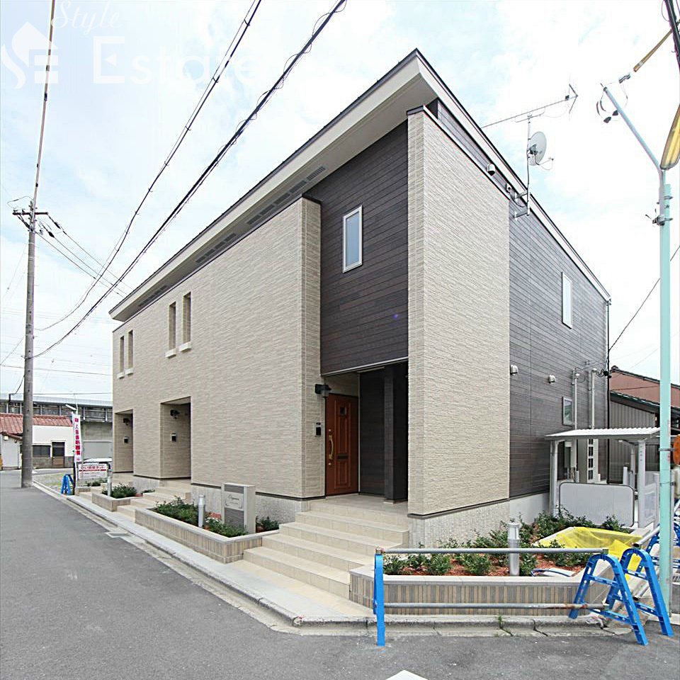 エレガンス牛立　（エレガンスウシダテ）