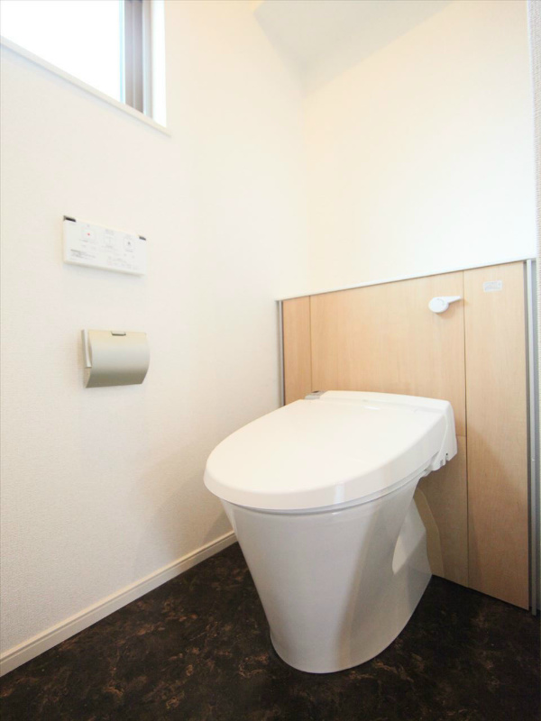 シャワー付きトイレ