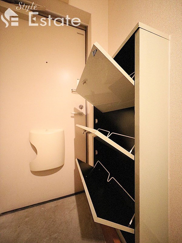 シューズボックス