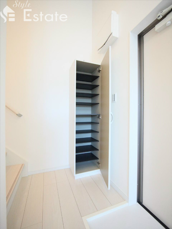 シューズボックス