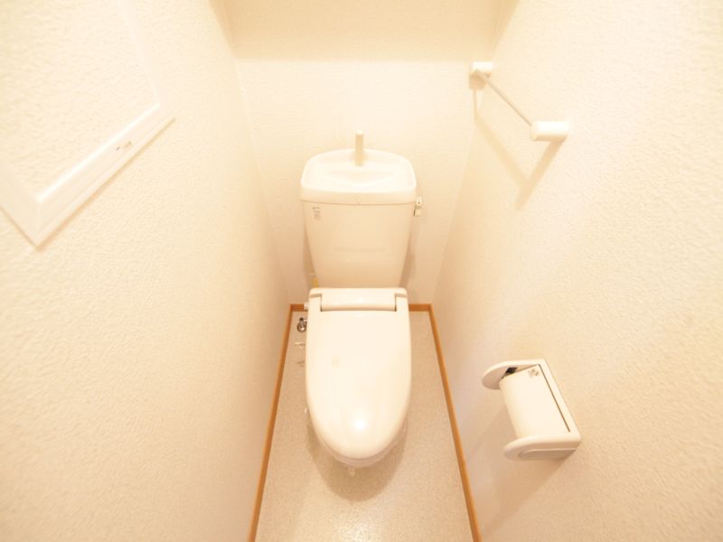 暖房便座 収納もあり