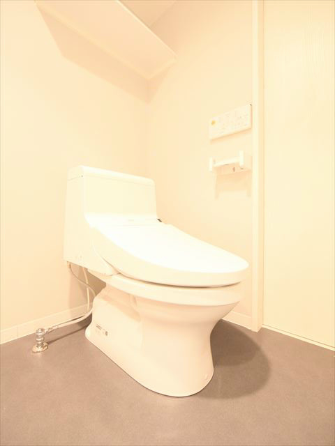 温水洗浄機付便座