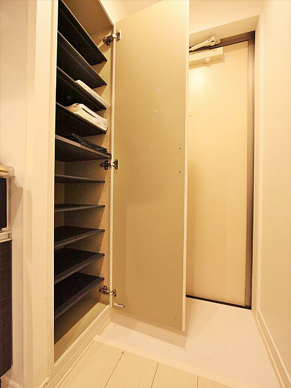 シューズボックス