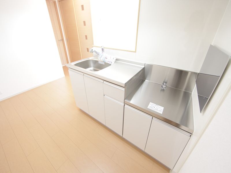 キッチン(ガス2口コンロ設置可) 同型モデルルーム