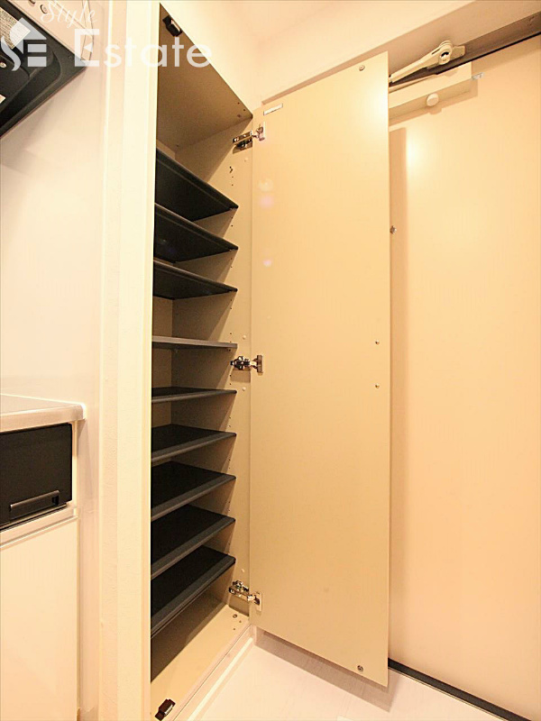 シューズボックス