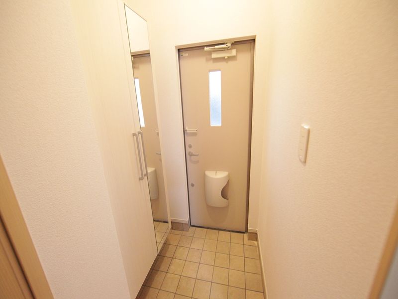 玄関 シューズボックス有ります