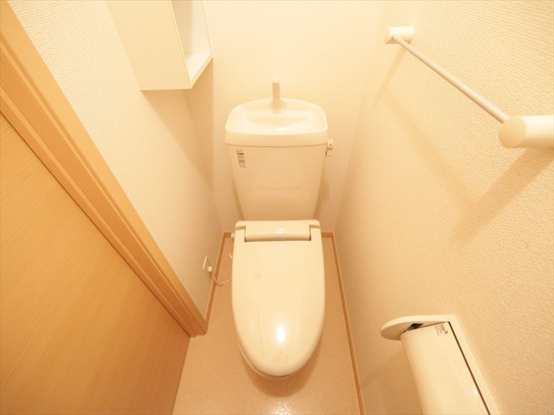 類似物件暖房便座付き