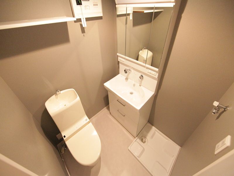 イメージ画像 脱衣所 3面鏡独立洗面台付