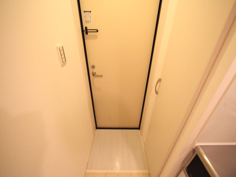 玄関 シューズボックス付(収納充実)