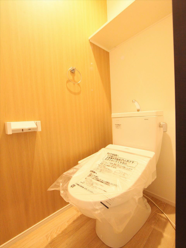 シャワー付きトイレ