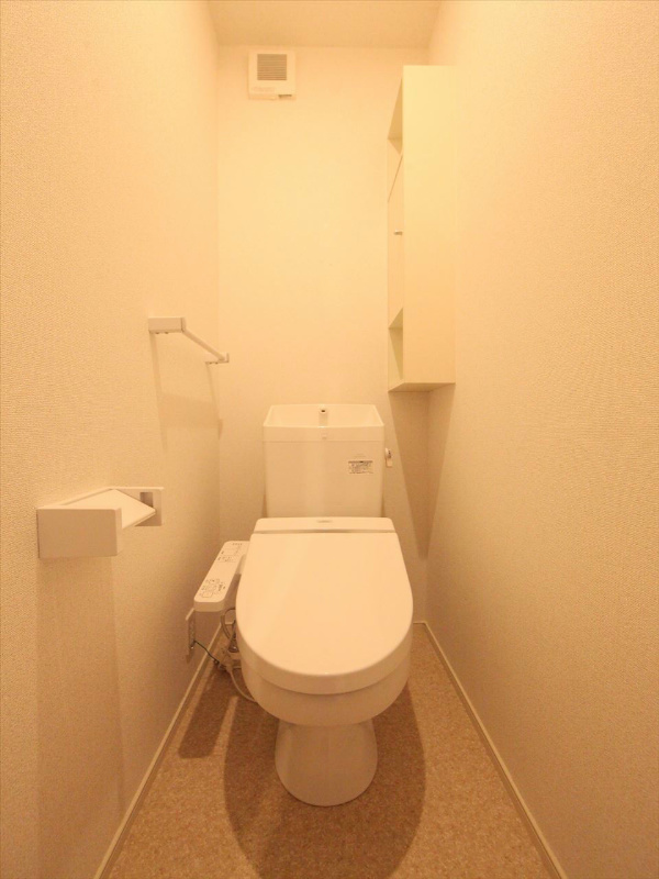 シャワー付きトイレ