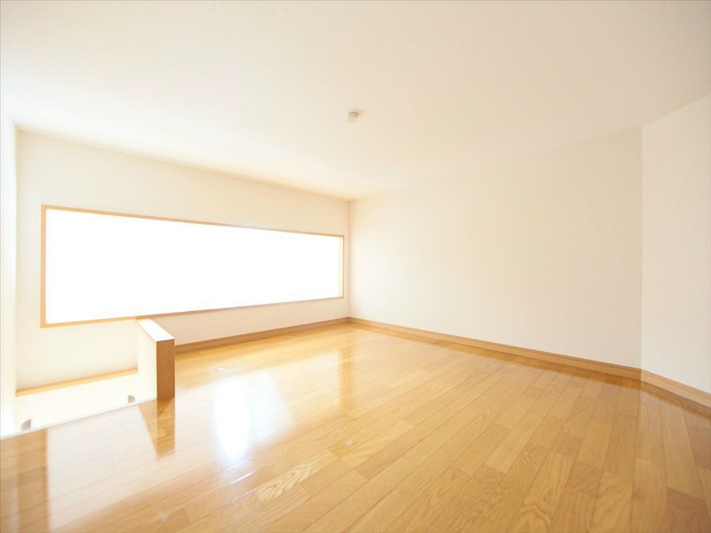 ロフト6帖 寝室や収納に是非!!