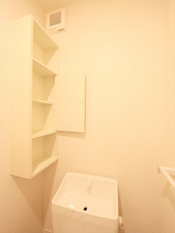トイレの棚