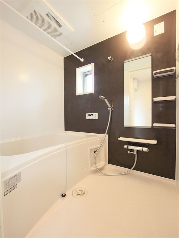 追い焚き機能付き 窓があるので換気◎