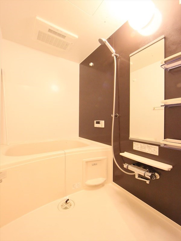 追い焚き機能つきバスルーム