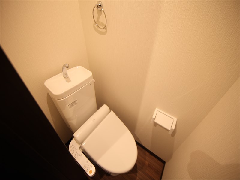 温水洗浄便座つきトイレ