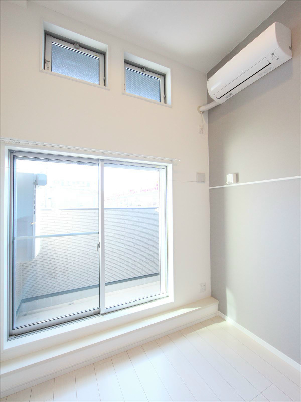 モデルルーム 洋室★エアコンついてます