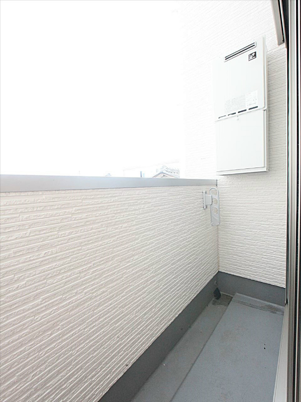 バルコニー シャッター雨戸付