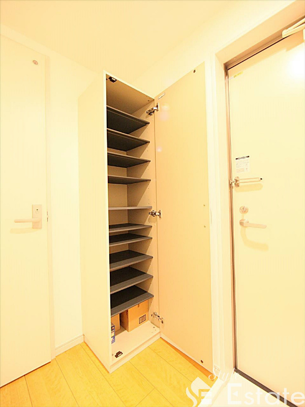 シューズボックス