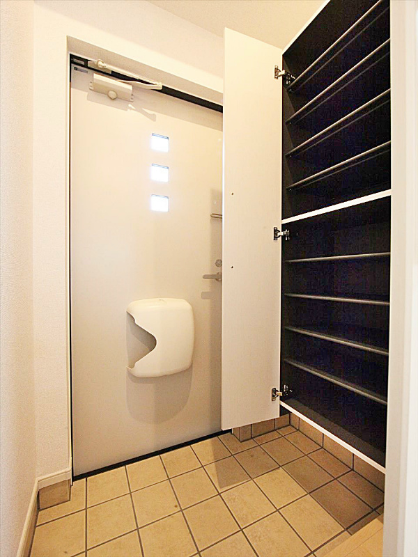 シューズボックス