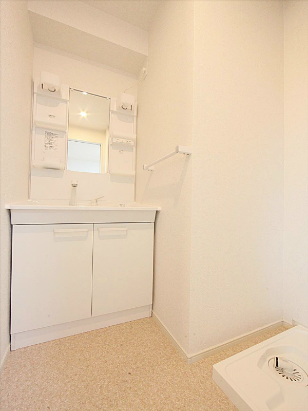 独立洗面台 シャンプードレッサー