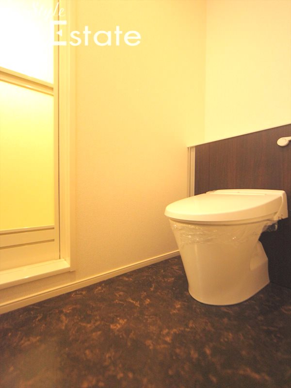 温水洗浄便座付シャワートイレ