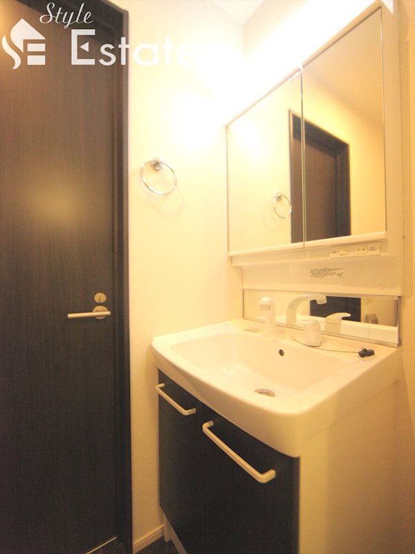 独立洗面台シャンプードレッサー付