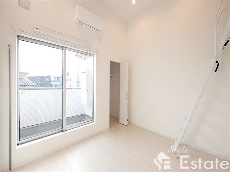 洋室 ロフトつき!