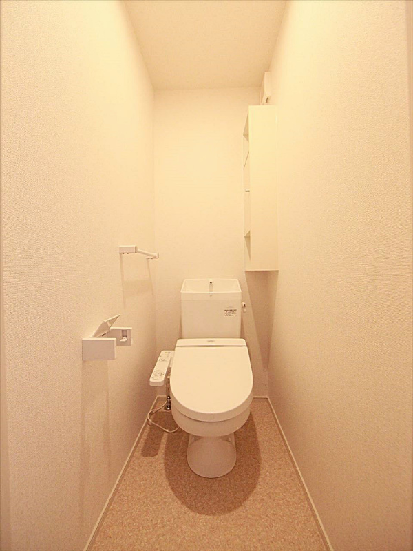 温水洗浄版座機能付き 同タイプ写真