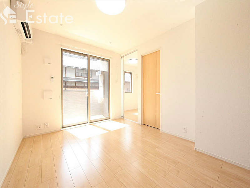 アルバB　（アルバビー）