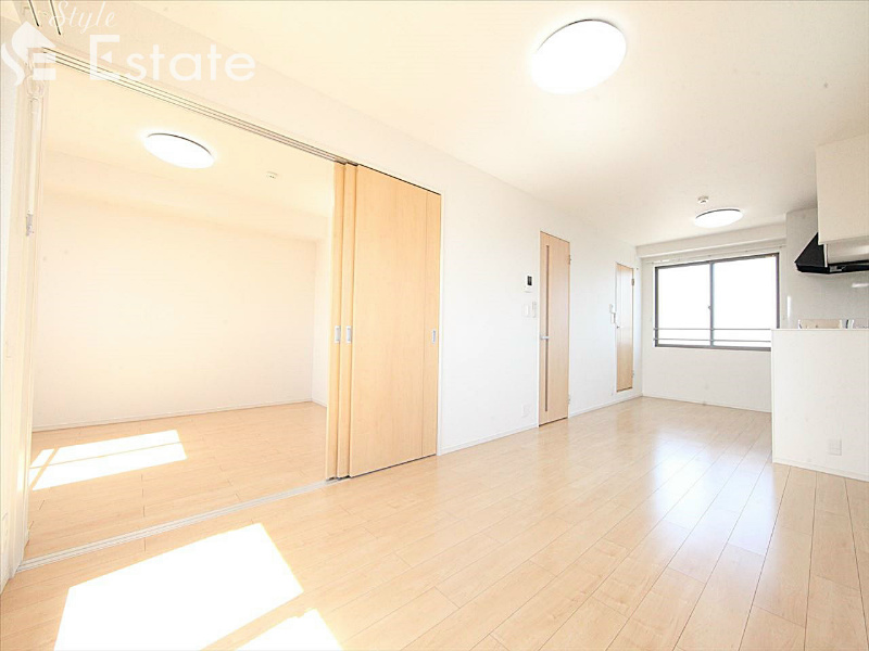 アルバB　（アルバビー）