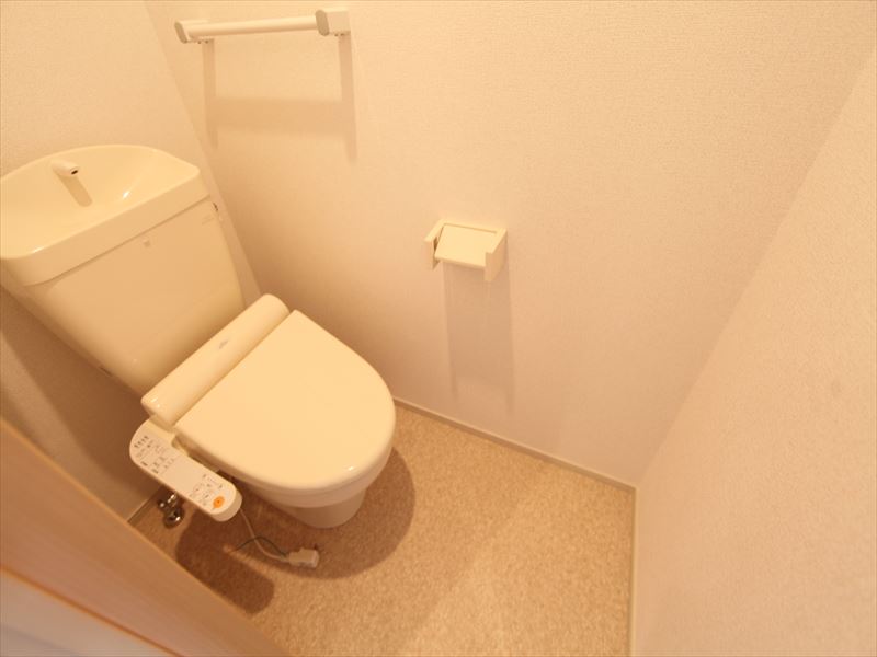 暖房便座付トイレ