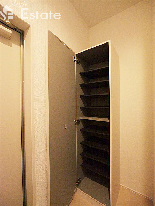 シューズボックス