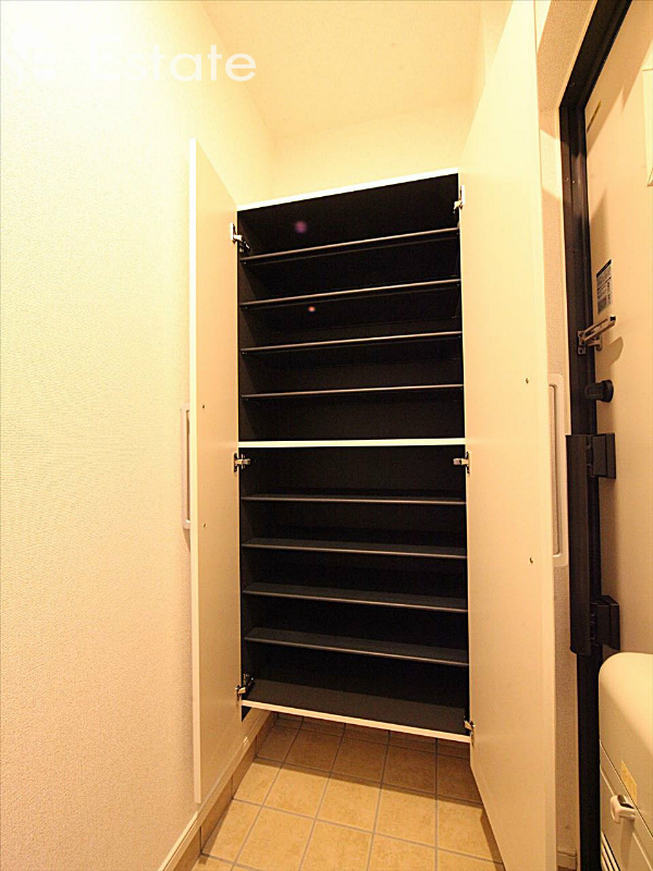 シューズボックス