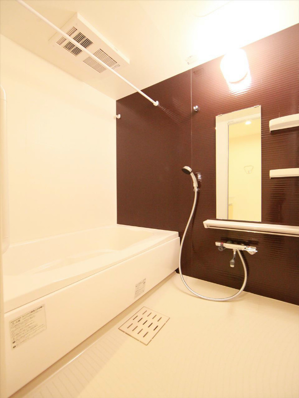 追い焚き機能つきバスルーム 同施工会社類似物件