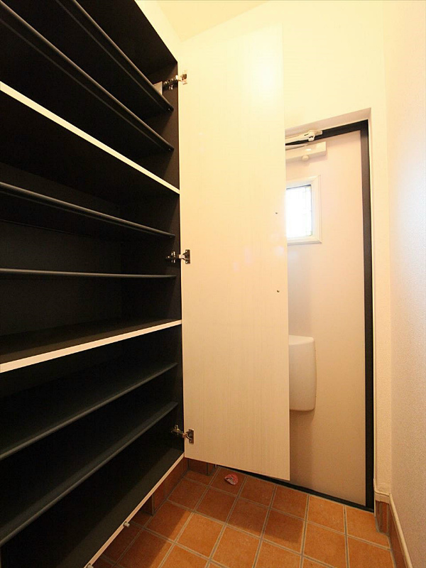 シューズボックス