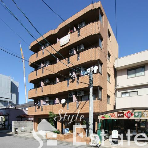 メゾン・ド・ナヴィール　（メゾンドナヴィール）